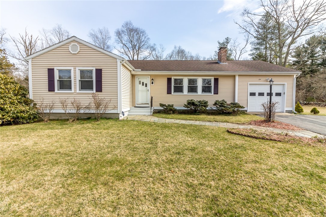 99 Boombridge Road Westerly, RI 02891 - Photo 3 of 30