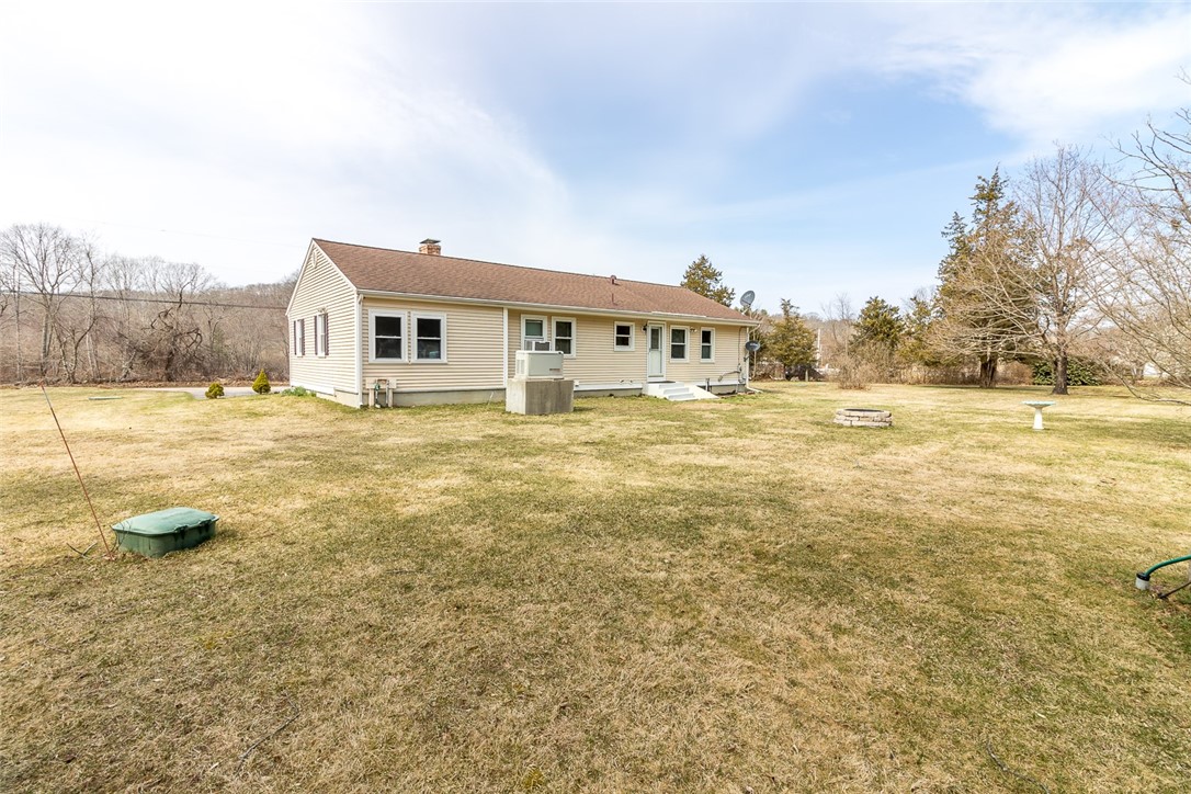 99 Boombridge Road Westerly, RI 02891 - Photo 5 of 30