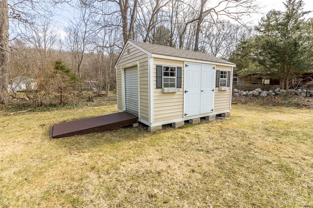 99 Boombridge Road Westerly, RI 02891 - Photo 8 of 30