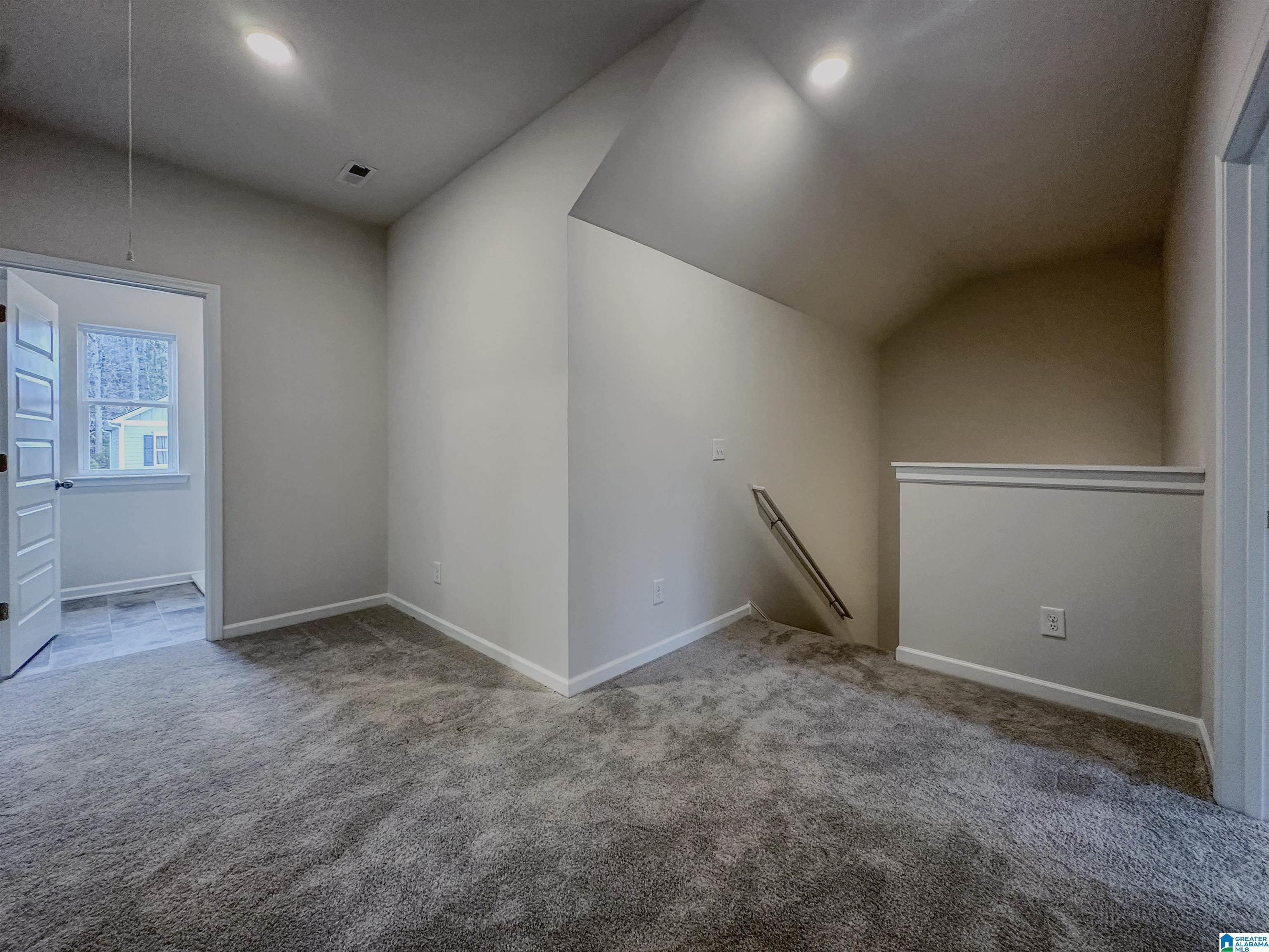 2037 Vly Run Leeds, AL 35094 - Photo 11 of 28