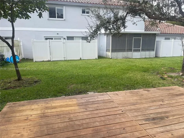 $2,600 | 854 Northwest 208th Drive, Unit 854, Pembroke Pines, FL 33029