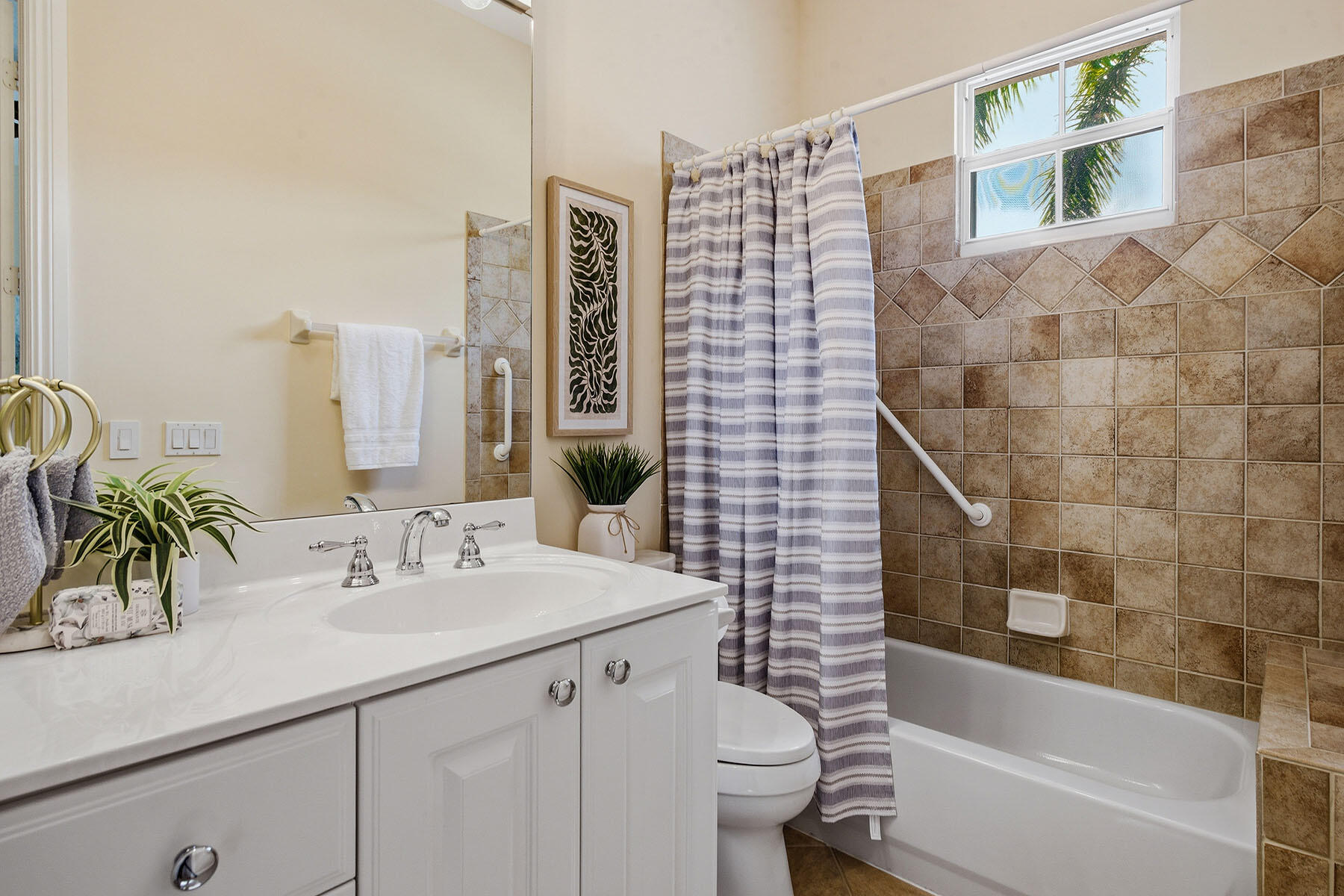 9106 Cascada Way, Unit 202 Naples, FL 34114 - Photo 16 of 47 225067325h