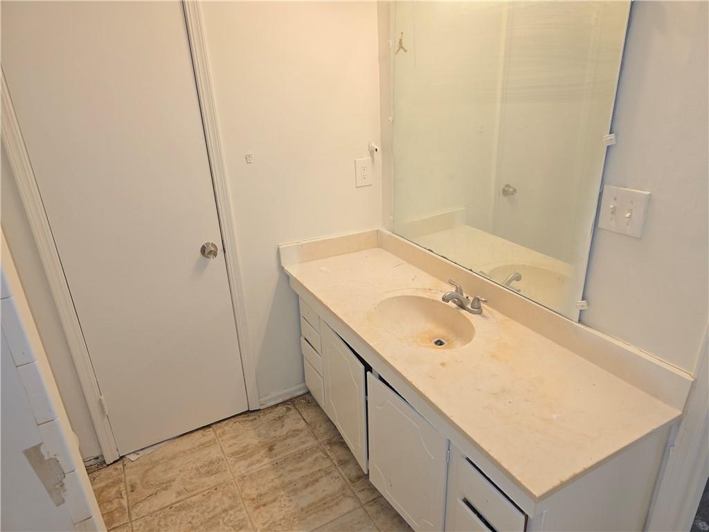 3183 Nectarine Circle Decatur, GA 30034 - Photo 11 of 15 a bathroom with a sink and a mirror