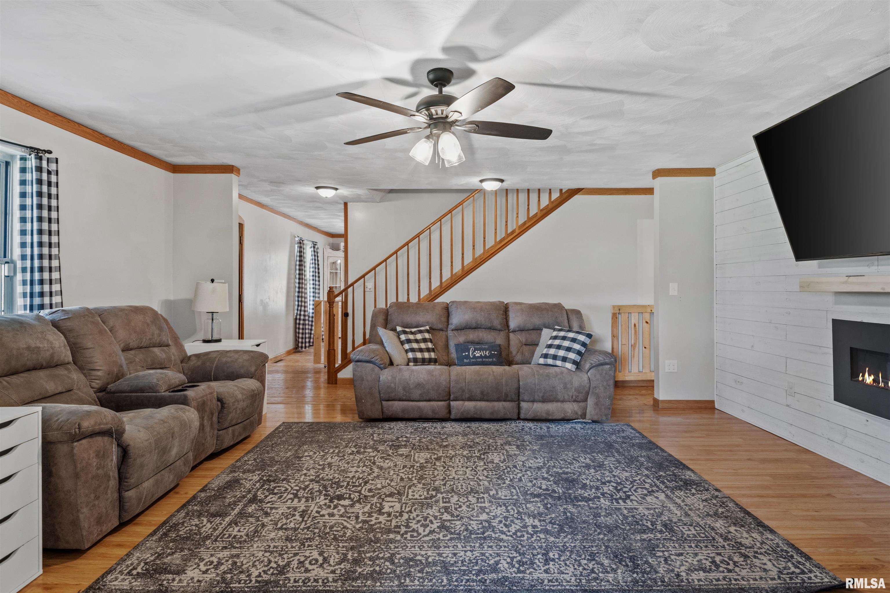 9127 East Loami Road Loami, IL 62661 - Photo 17 of 53