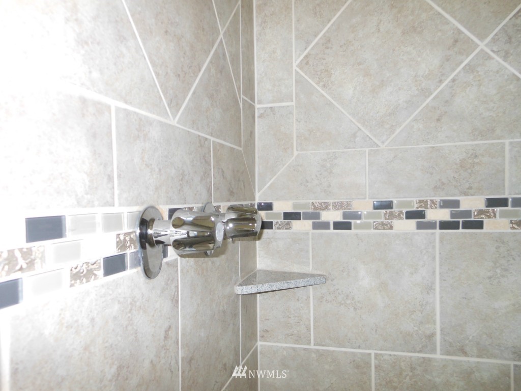 10723 Northeast 189th Street Bothell, WA 98011 - Photo 13 of 23