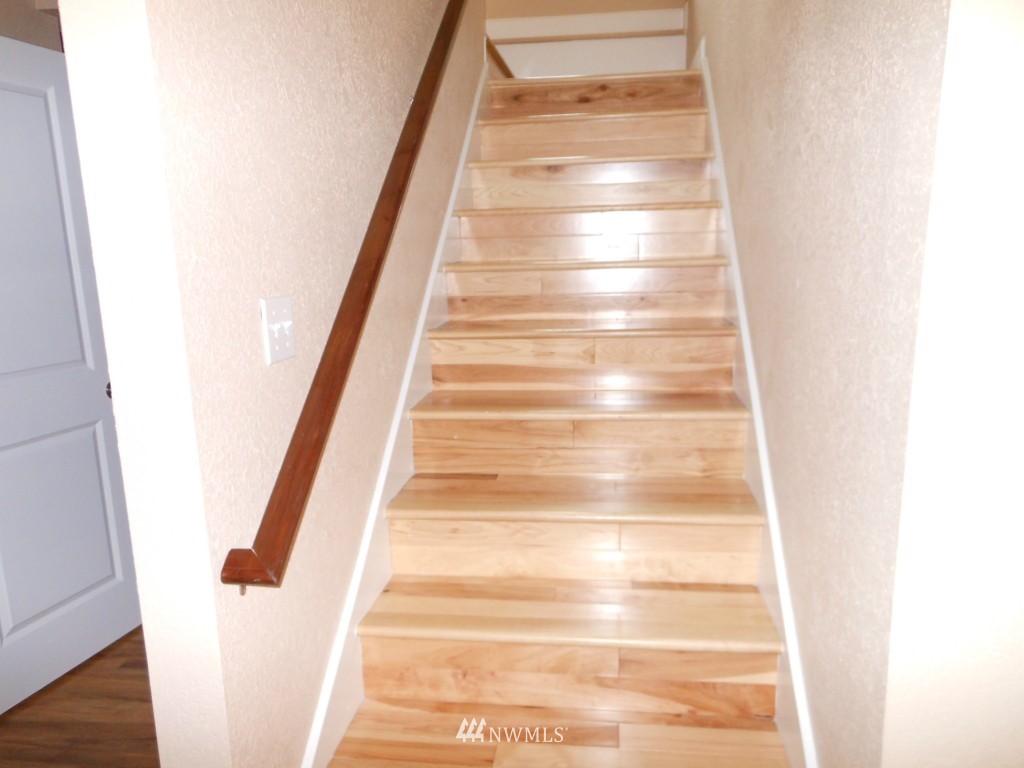 10723 Northeast 189th Street Bothell, WA 98011 - Photo 14 of 23