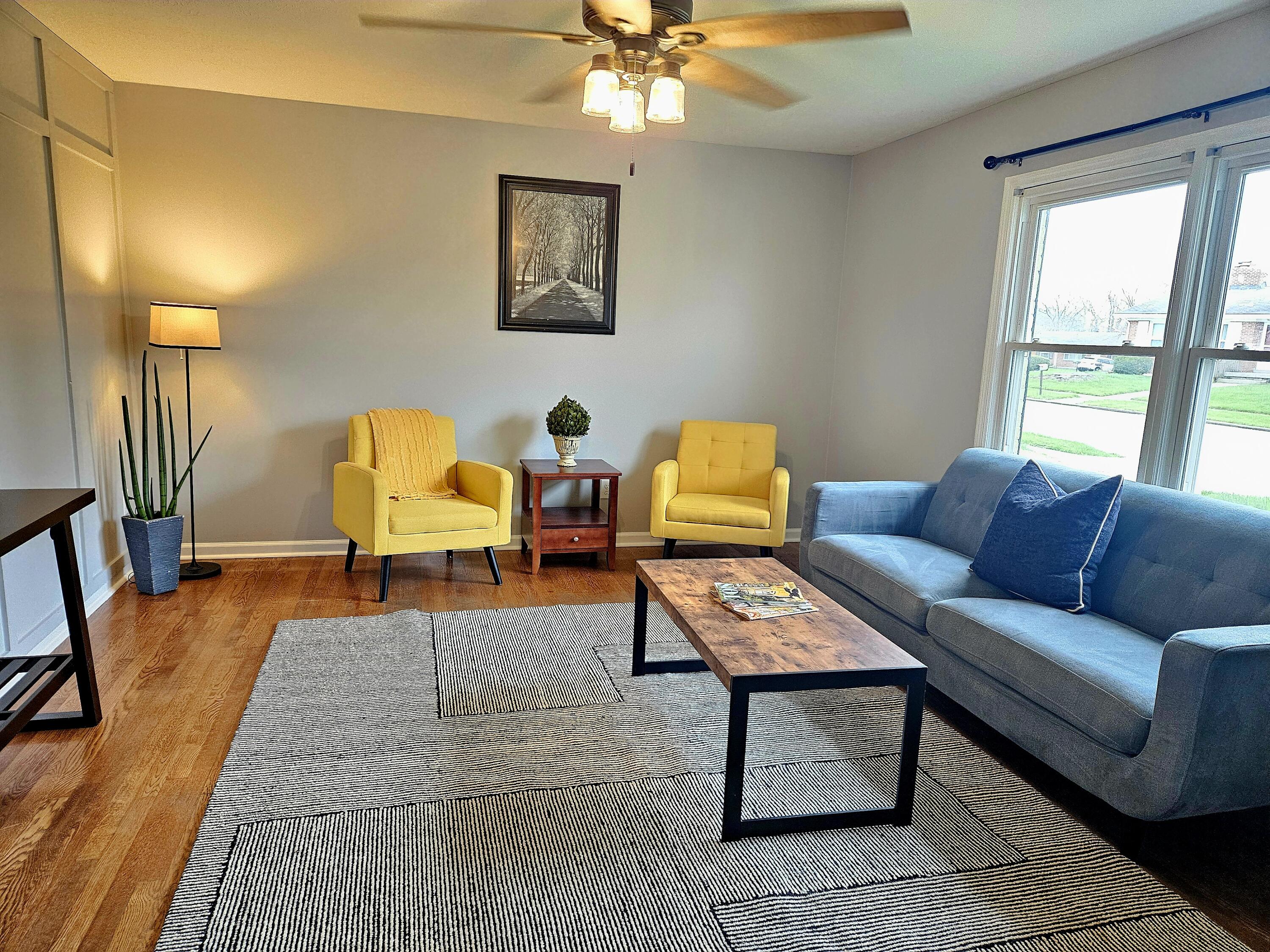 549 Radcliffe Road Lexington, KY 40505 - Photo 3 of 14 20260316_133949