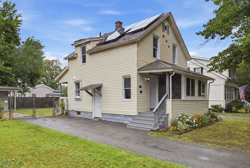32 Sargon Street Springfield, MA 01104 - Photo 2 of 34