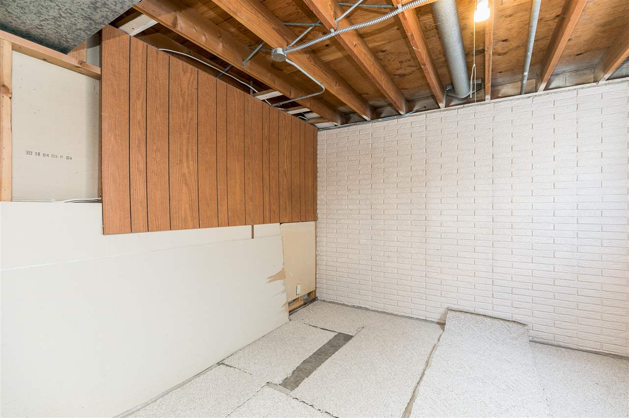 3215 Bramble Road Southwest Cedar Rapids, IA 52404 - Photo 20 of 24 Gallery Image 20