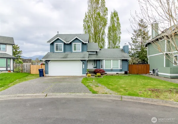 $3,200 | 124 Jewell Street, Enumclaw, WA 98022