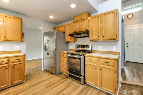 $3,200 | 124 Jewell Street, Enumclaw, WA 98022