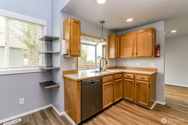 $3,200 | 124 Jewell Street, Enumclaw, WA 98022