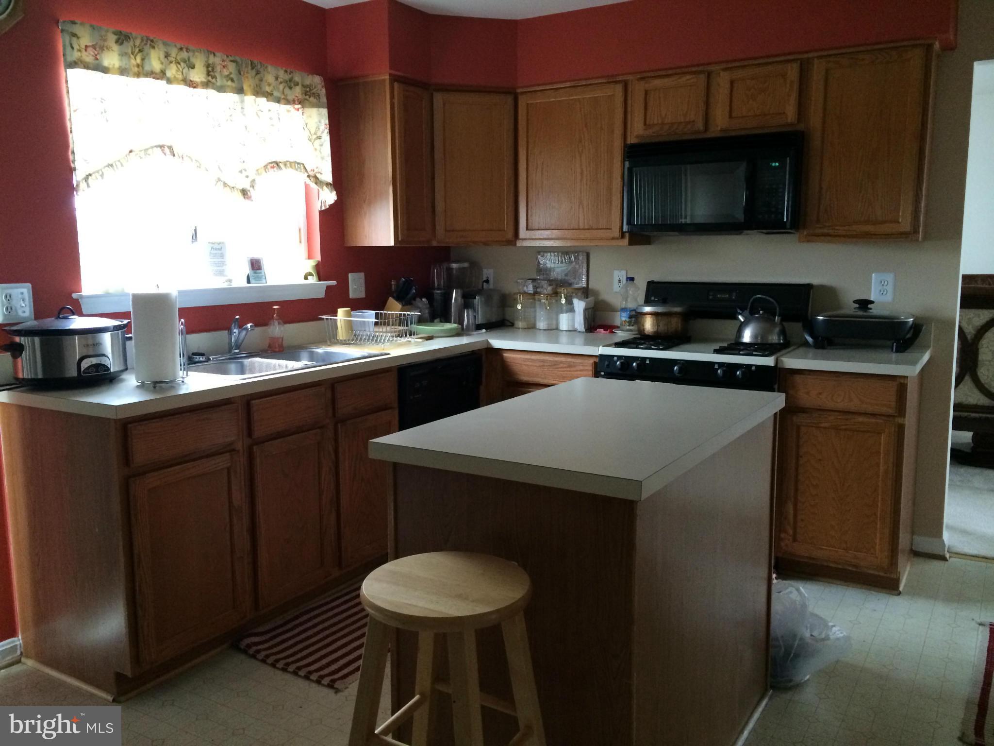 3503 Kidder Road Clinton, MD 20735 - Photo 2 of 9 Kitchen