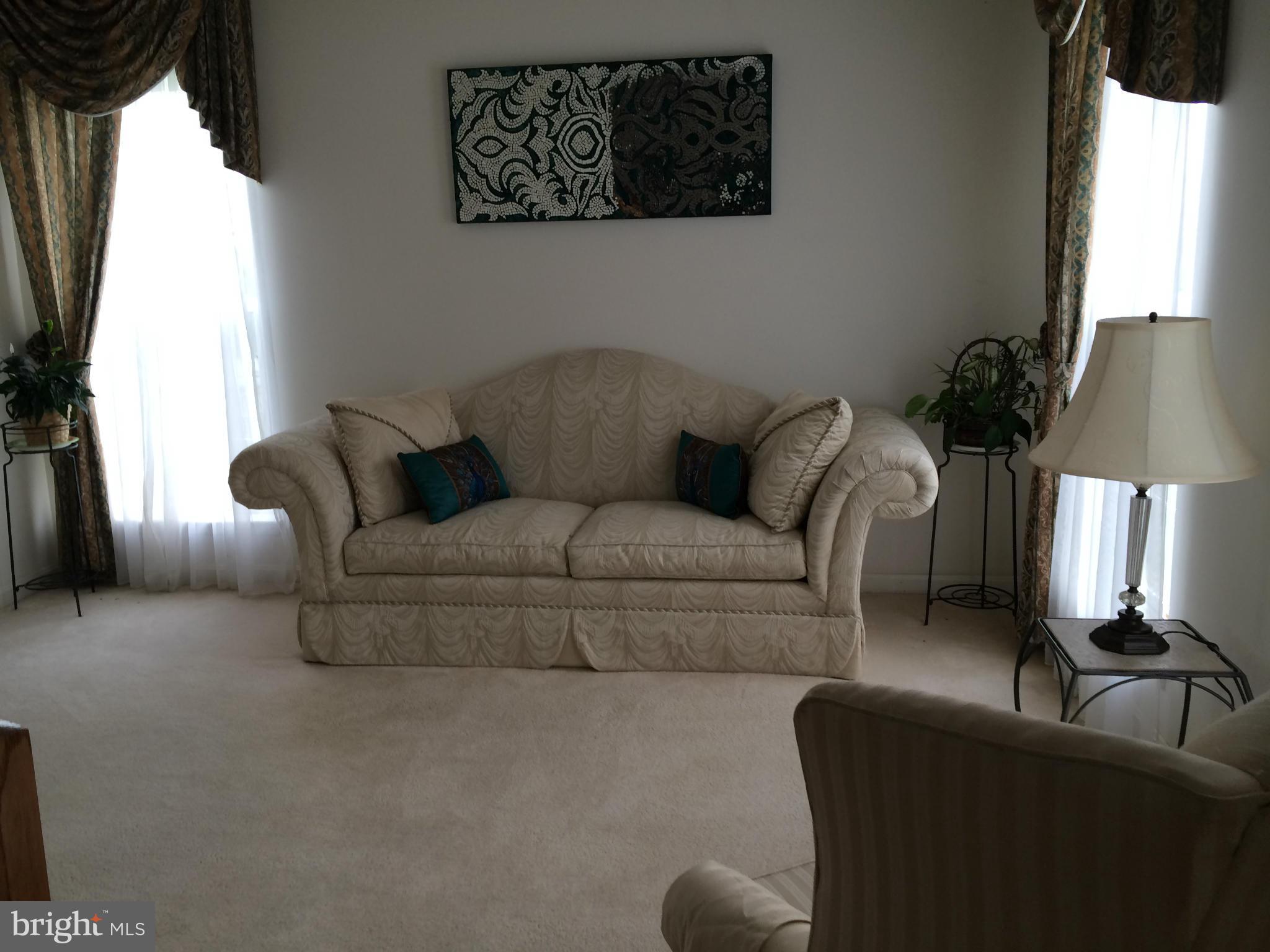 3503 Kidder Road Clinton, MD 20735 - Photo 8 of 9 Living Room