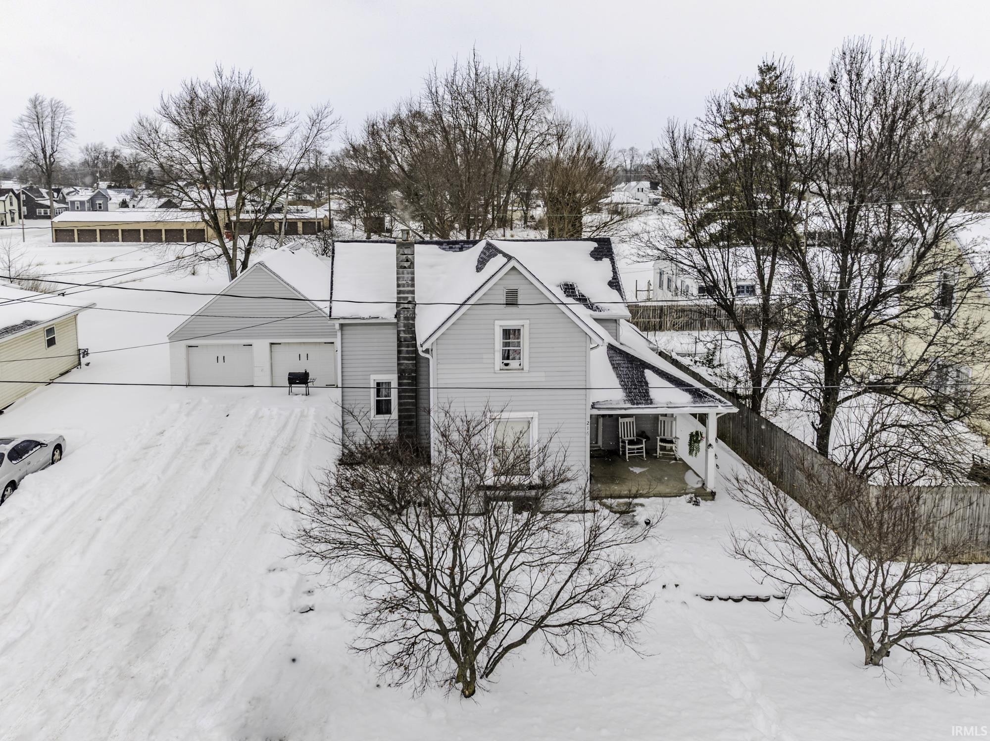 216 Cedar Street Albany, IN 47320 - Photo 2 of 36