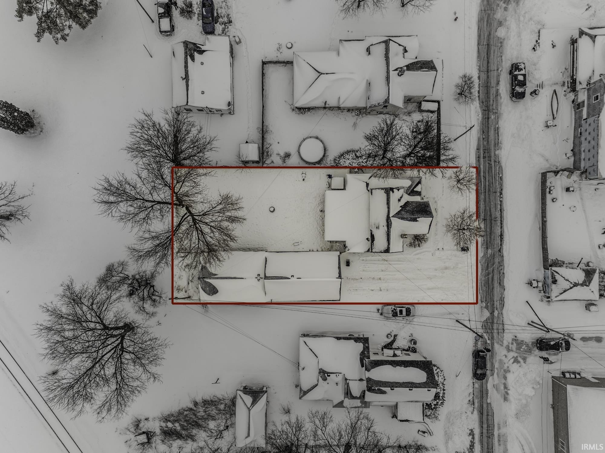 216 Cedar Street Albany, IN 47320 - Photo 3 of 36