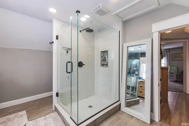 $195,000 | 216 Cedar Street, Albany, IN 47320