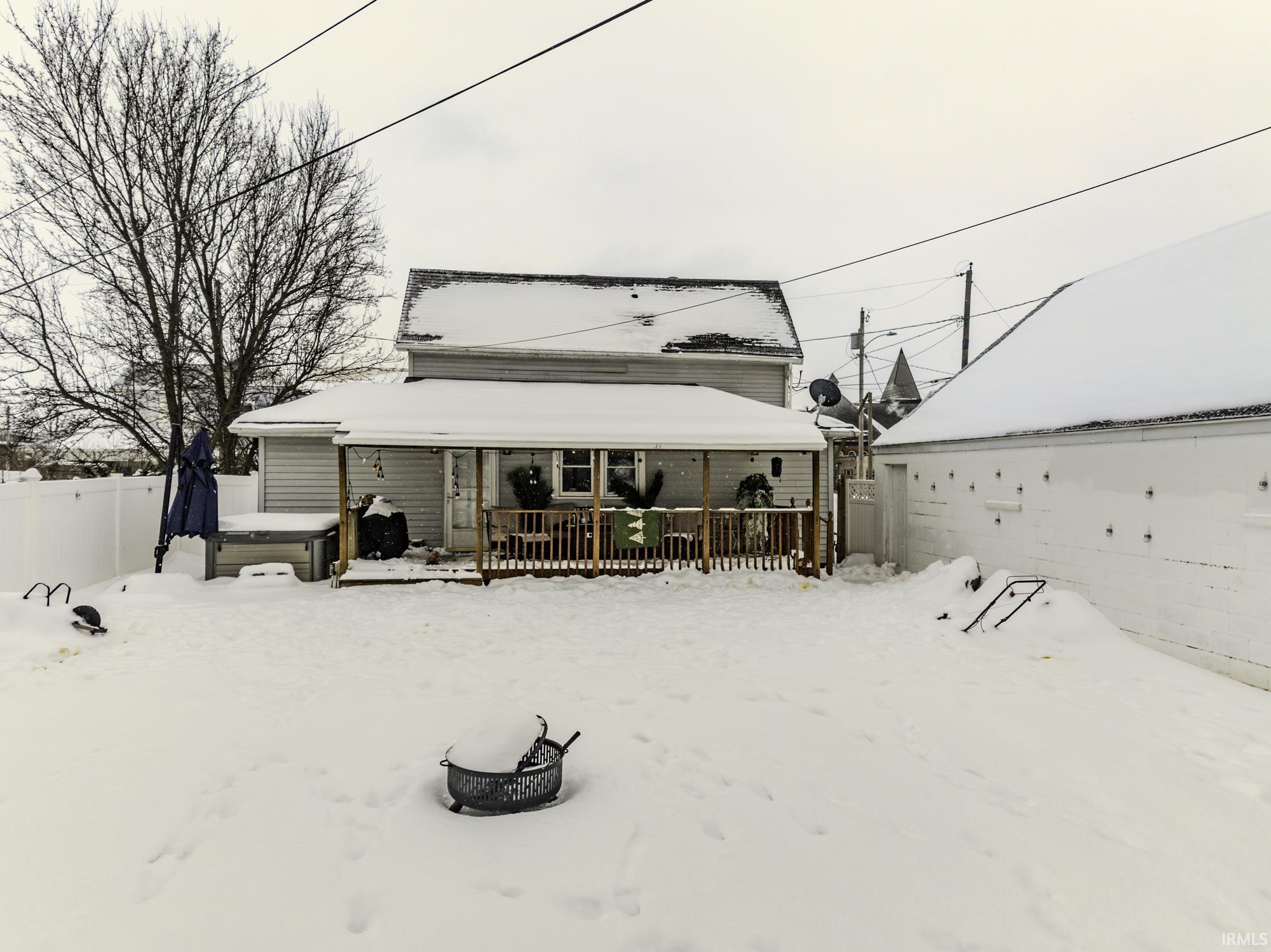 216 Cedar Street Albany, IN 47320 - Photo 7 of 36