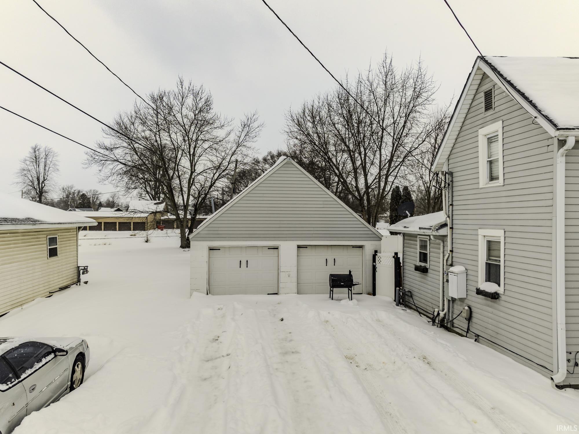 216 Cedar Street Albany, IN 47320 - Photo 9 of 36