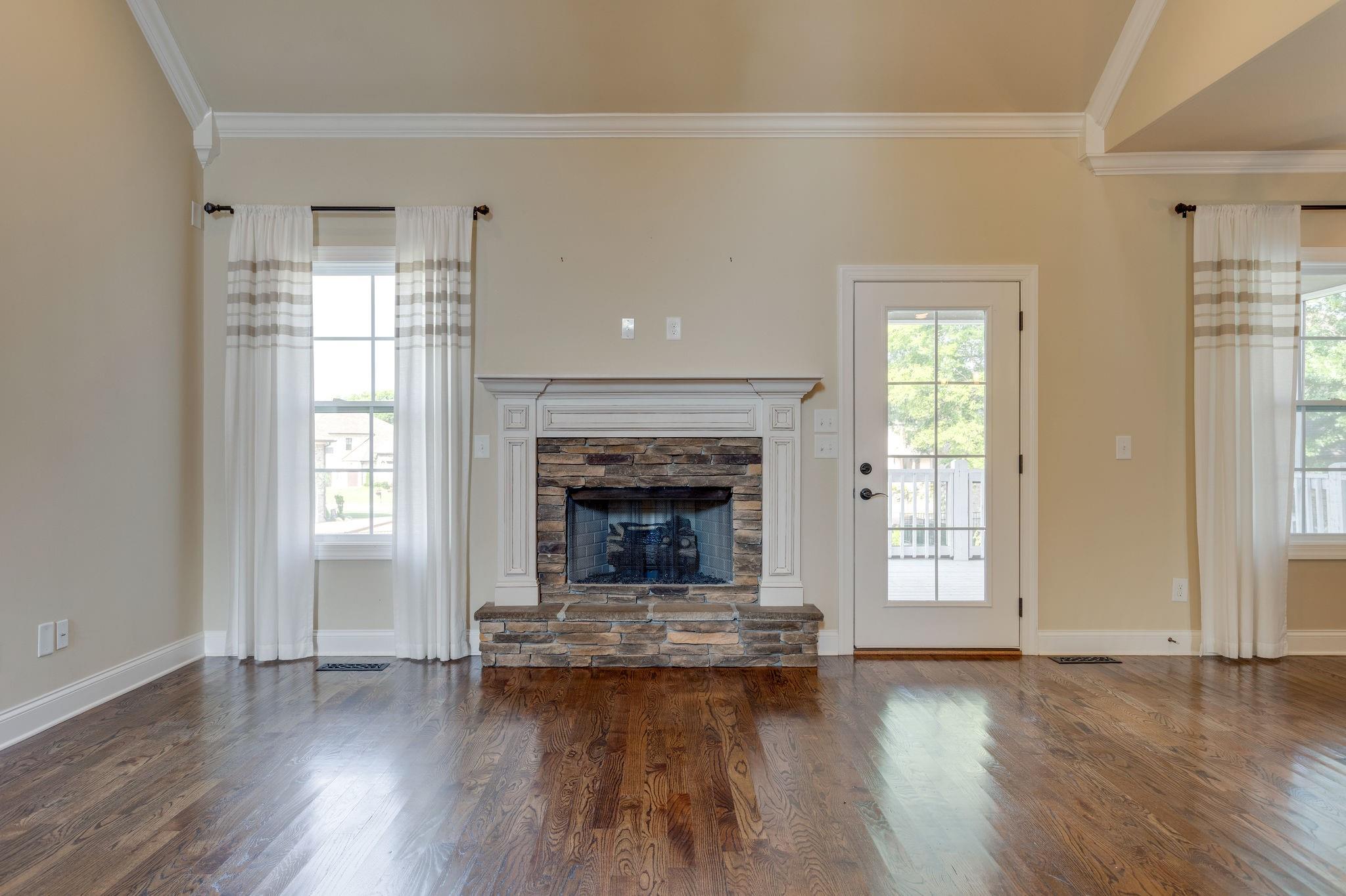 Gas fireplace