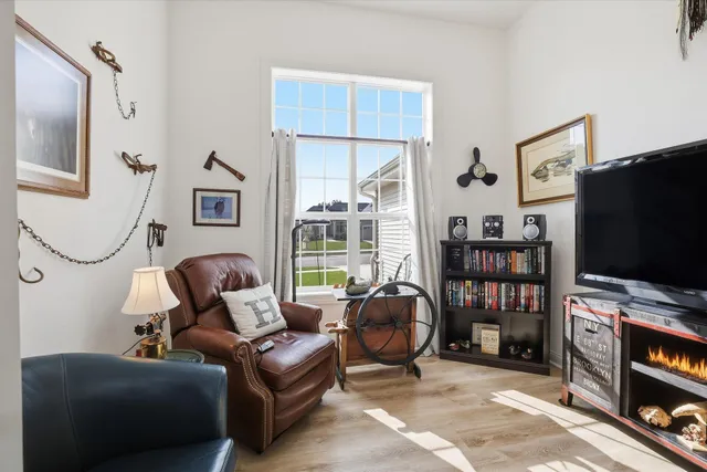 $656,900 | 842 Medina Drive, Mukwonago, WI 53149