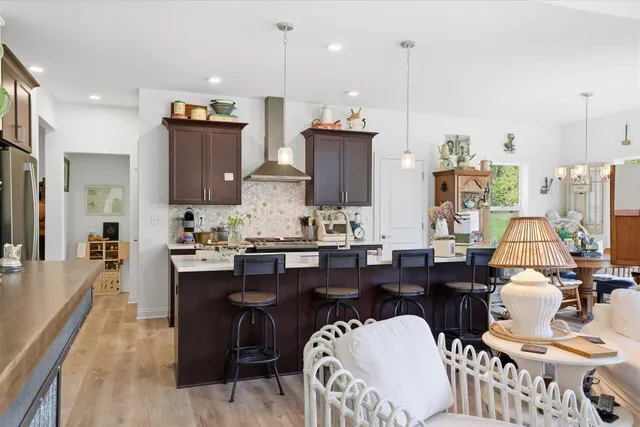 $656,900 | 842 Medina Drive, Mukwonago, WI 53149