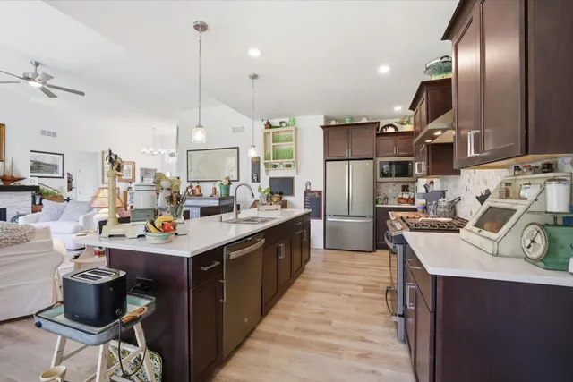 $649,900 | 842 Medina Drive, Mukwonago, WI 53149