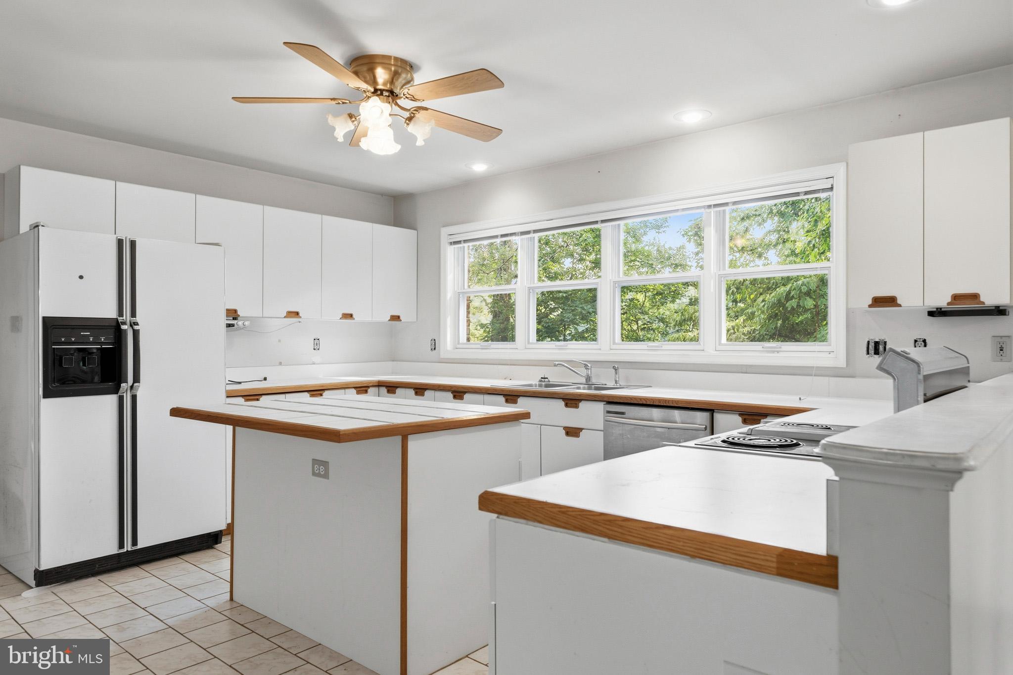 924 Chart Court Lusby, MD 20657 - Photo 39 of 82