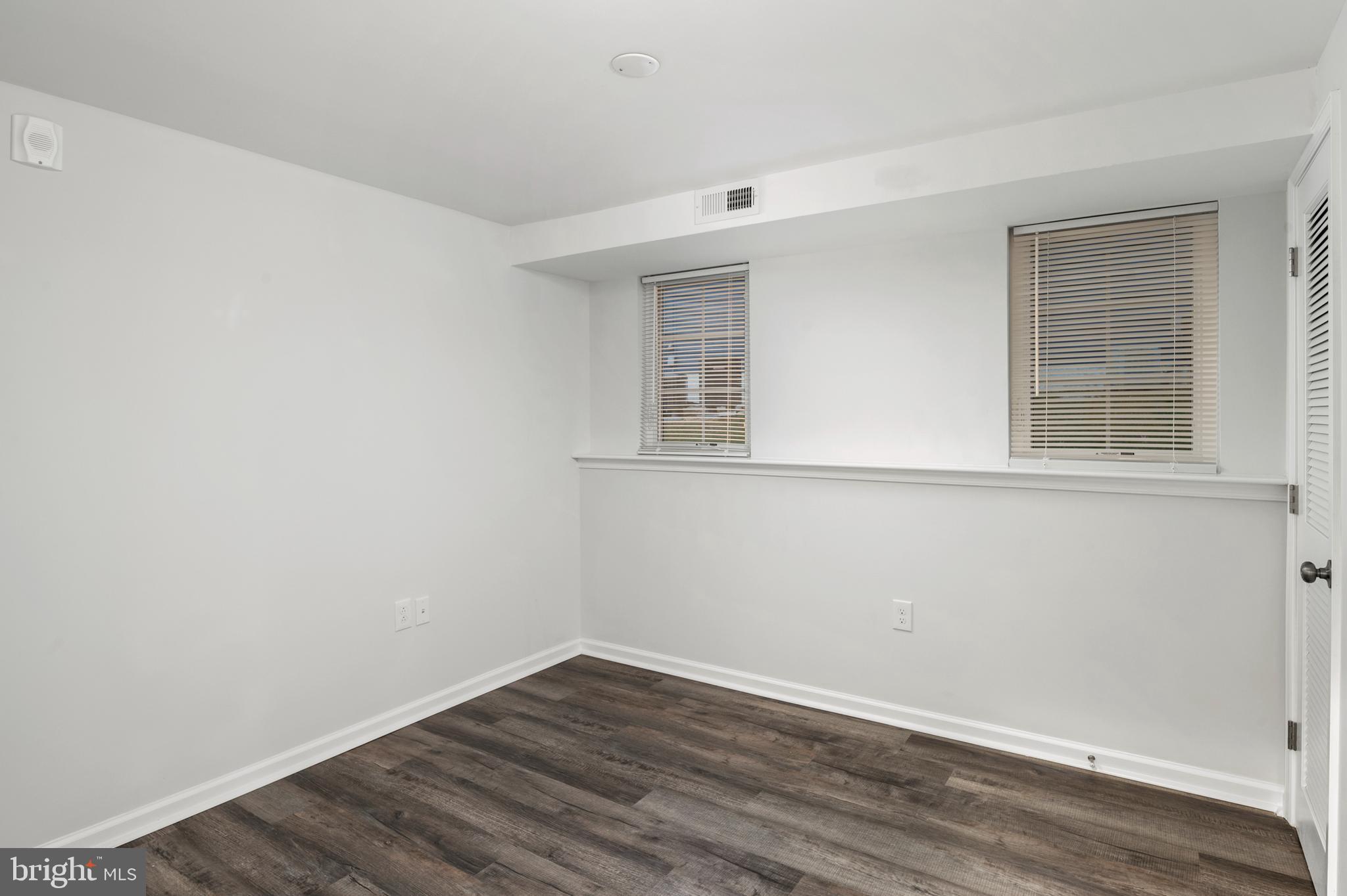 6335 Greenfield Road, Unit 1702 Elkridge, MD 21075 - Photo 17 of 19 Bedroom 2