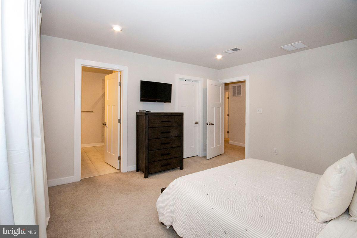 69 Circle Drive Sicklerville, NJ 08081 - Photo 15 of 38 Master Bedroom: Carpeting