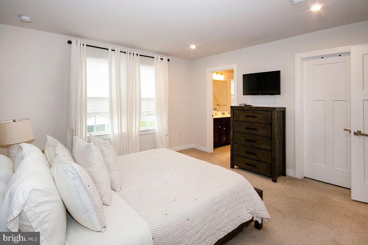 69 Circle Drive Sicklerville, NJ 08081 - Photo 16 of 38 Master Bedroom: Carpeting