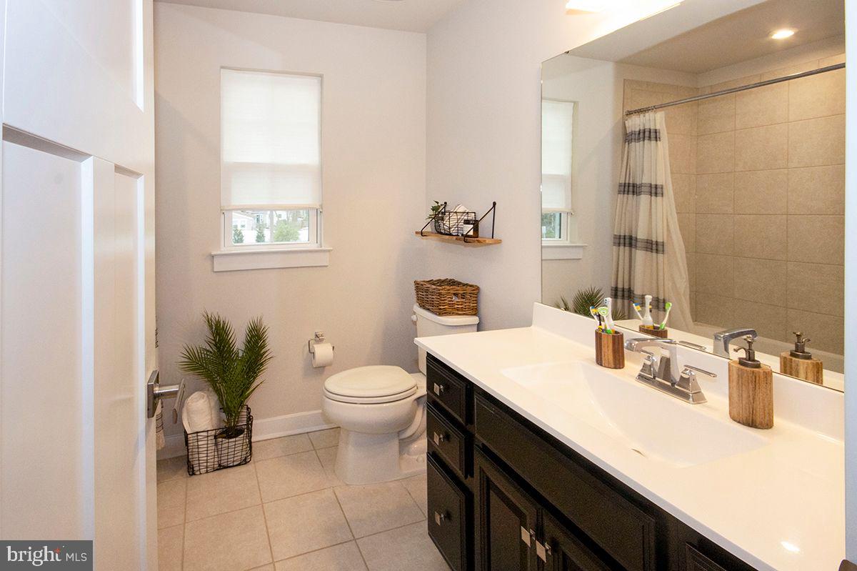 69 Circle Drive Sicklerville, NJ 08081 - Photo 26 of 38 Hall Bathroom