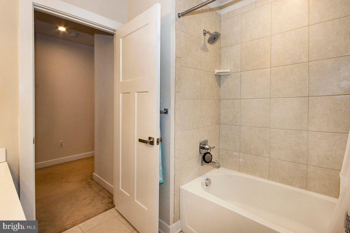 69 Circle Drive Sicklerville, NJ 08081 - Photo 27 of 38 Hall Bathroom