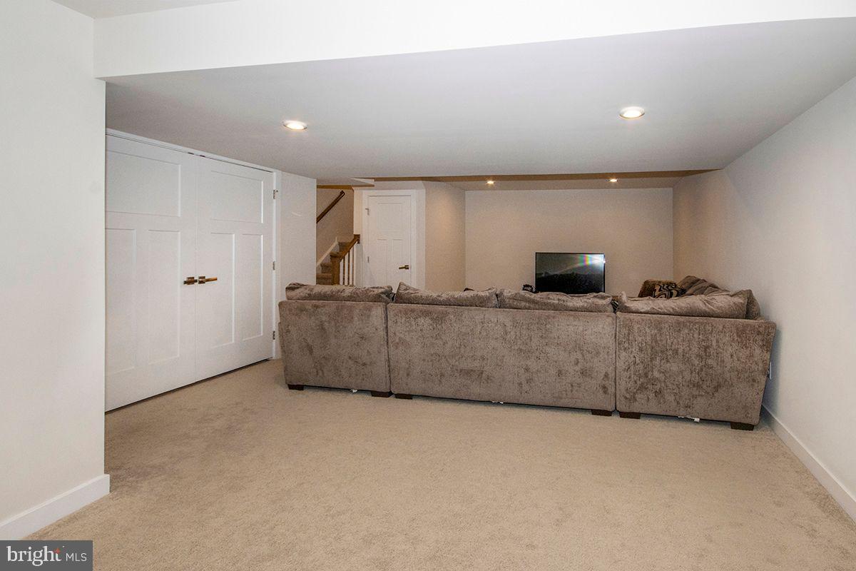 69 Circle Drive Sicklerville, NJ 08081 - Photo 30 of 38 Finished Basement: Recessed Ltg