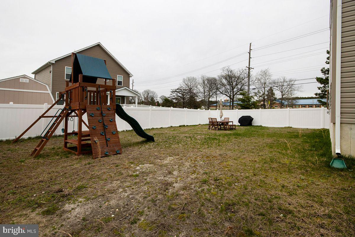69 Circle Drive Sicklerville, NJ 08081 - Photo 35 of 38 Back Yard: Fenced in Lot