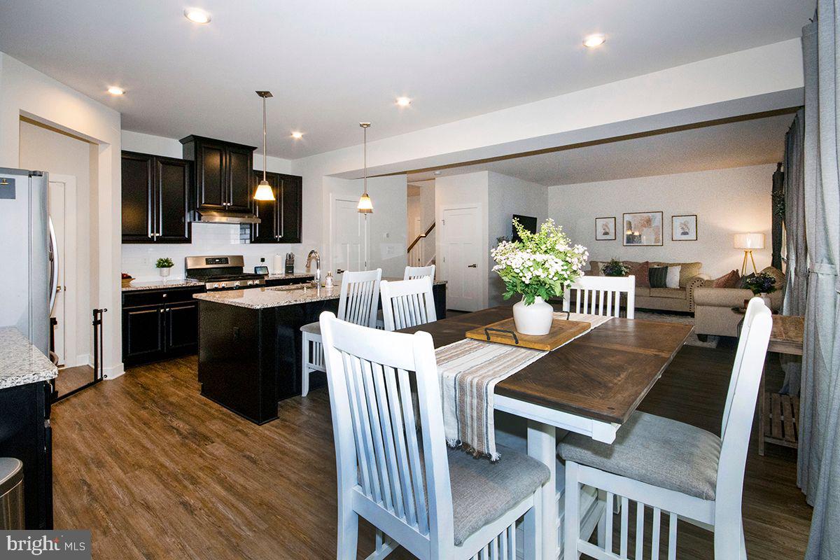 69 Circle Drive Sicklerville, NJ 08081 - Photo 8 of 38 Kitchen: Breakfast Area: Recessed Ltg