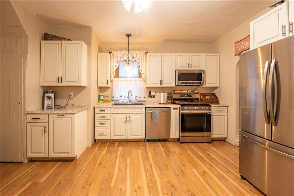 912 Maple Street Ruffs Dale, PA 15679 - Photo 11 of 34