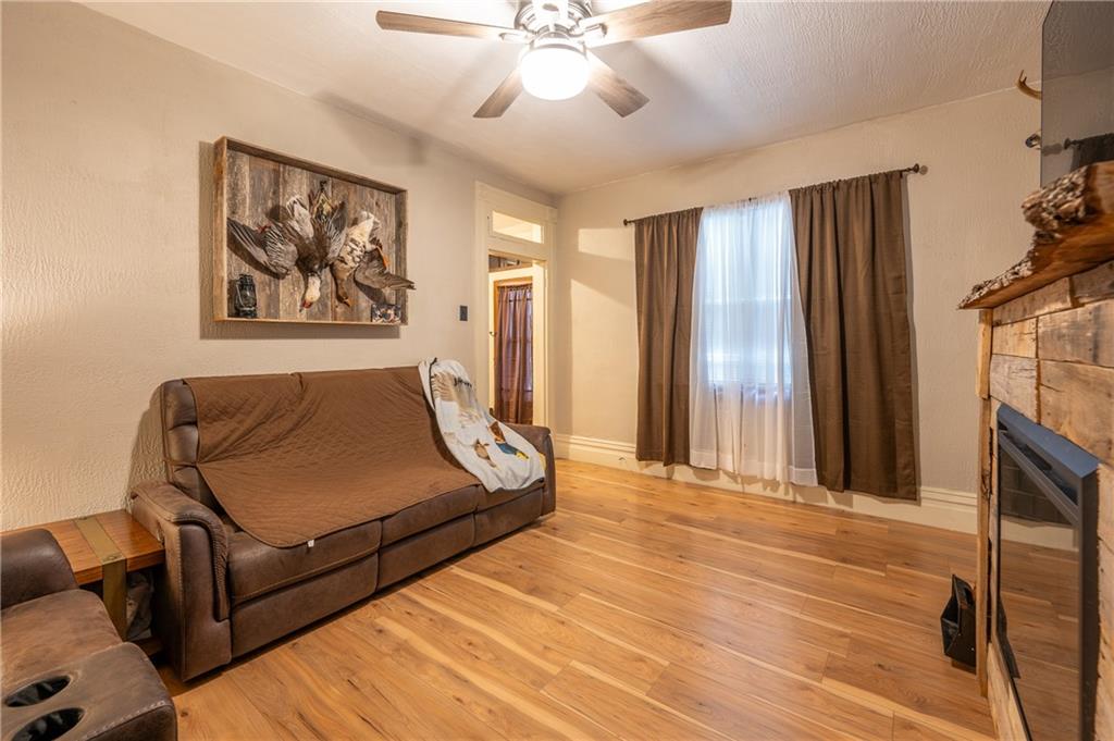 912 Maple Street Ruffs Dale, PA 15679 - Photo 5 of 34