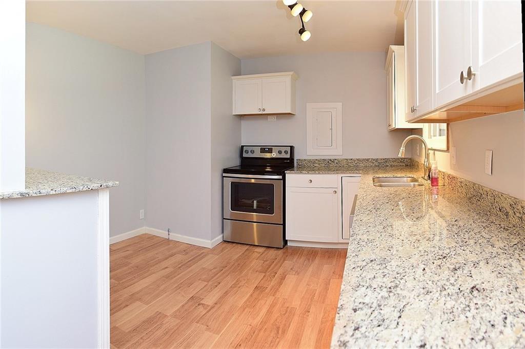 10808 Ruckle Street Indianapolis, IN 46280 - Photo 11 of 26 Gallery Image 11