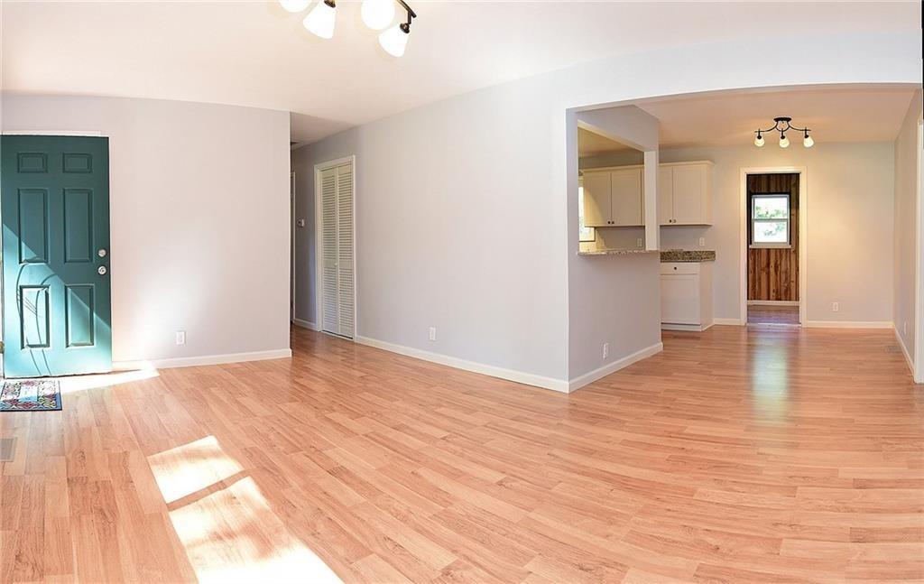 10808 Ruckle Street Indianapolis, IN 46280 - Photo 9 of 26 Gallery Image 9