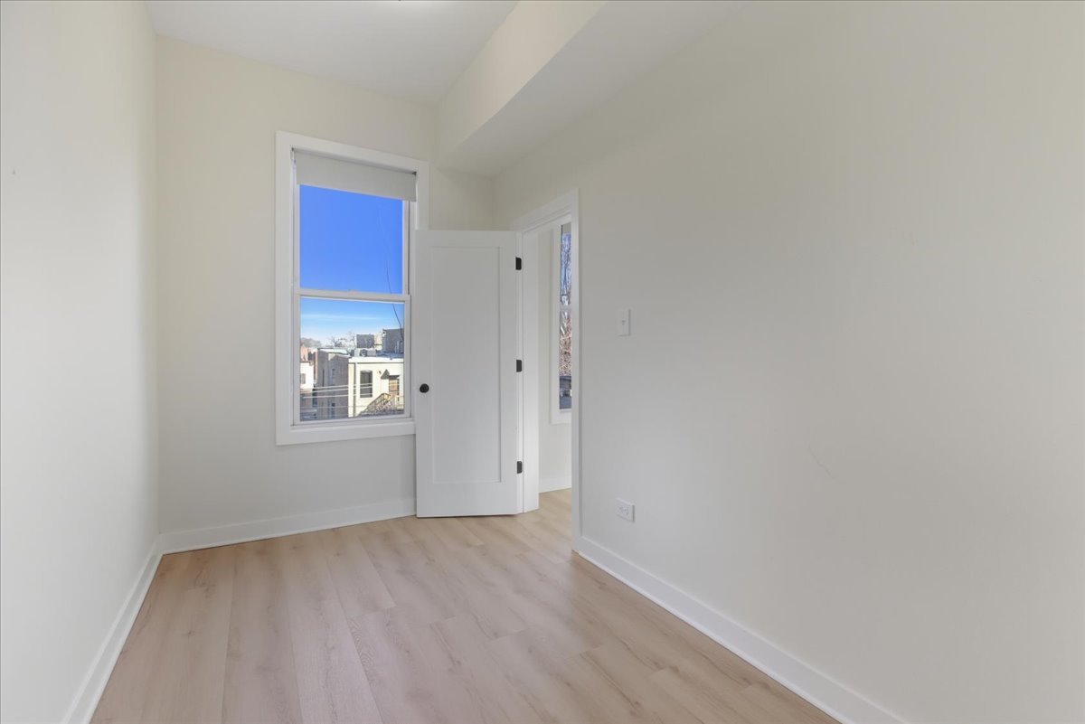 1322 West Ohio Street, Unit 2R Chicago, IL 60642 - Photo 7 of 10