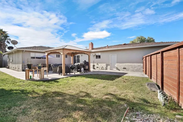 $899,000 | 22992 Currier Drive, Tracy, CA 95304