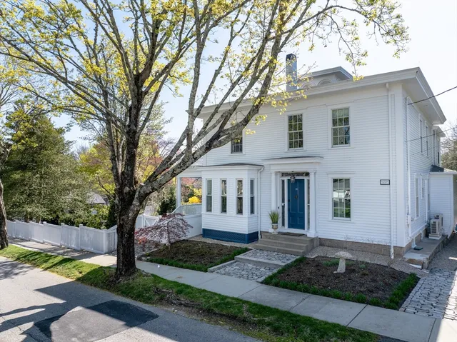 $1,599,000 | 35 North Street, Mattapoisett, MA 02739