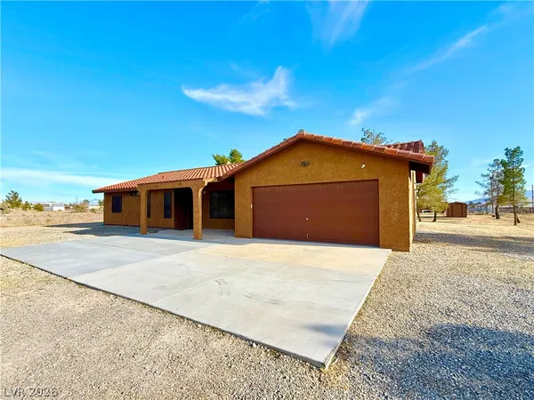 $1,700 | 1081 Pluto Street, Pahrump, NV 89048