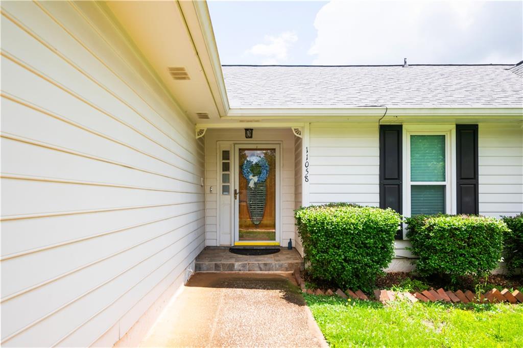11058 Hunters Lane Hampton, GA 30228 - Photo 4 of 57