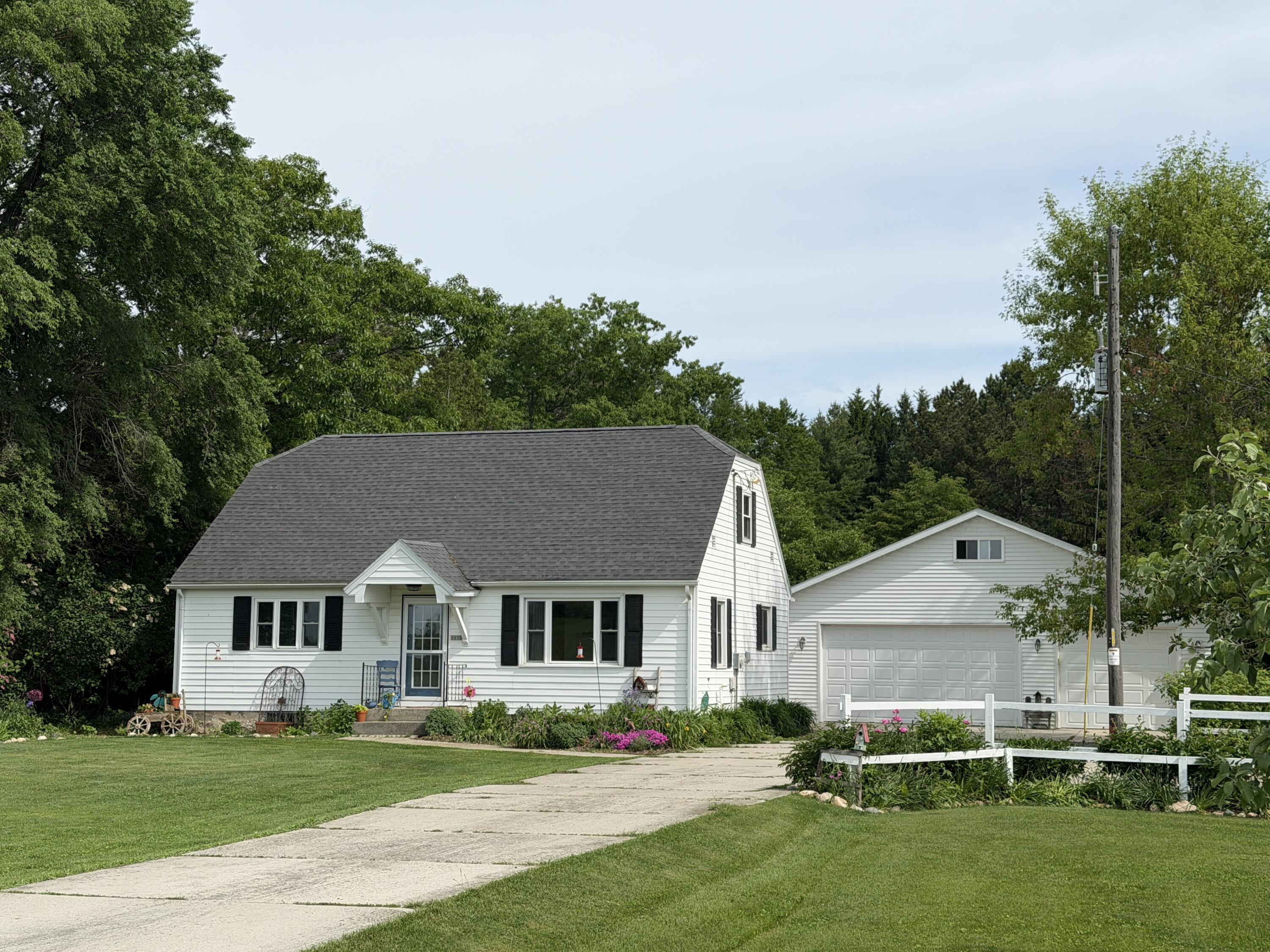2032 Cth Vv Two Rivers, WI 54241 - Photo 1 of 41 IMG_1579