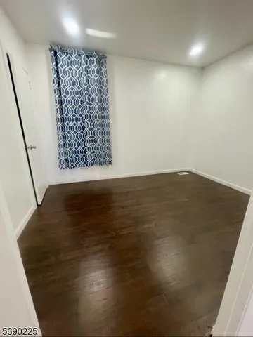 $2,000 | 438 John Street, East Newark, NJ 07029