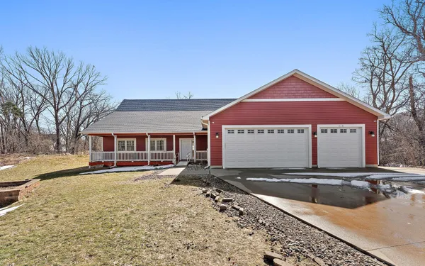$1,150,000 | 438 Wildwood Road, Mahtomedi, MN 55115