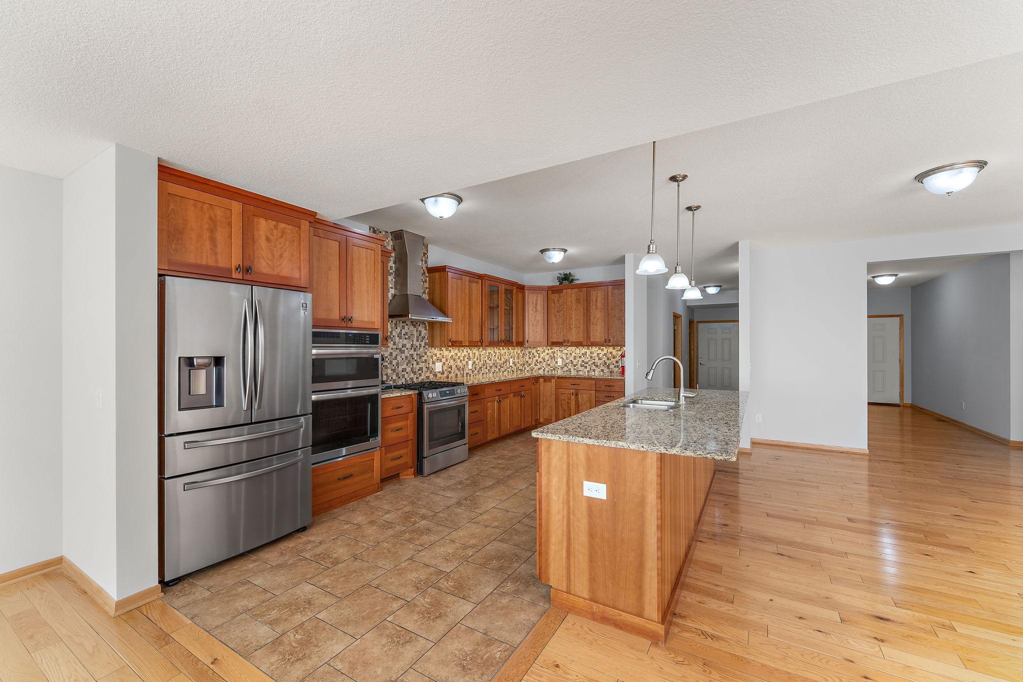 438 Wildwood Road Mahtomedi, MN 55115 - Photo 11 of 65