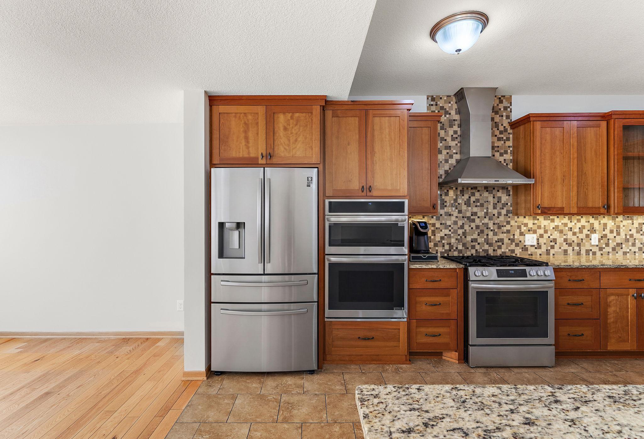 438 Wildwood Road Mahtomedi, MN 55115 - Photo 12 of 65